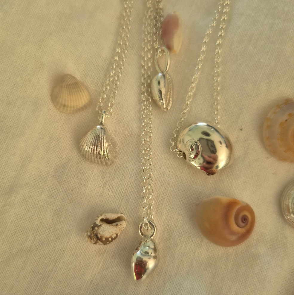 Mini Spiral Shell & Chain