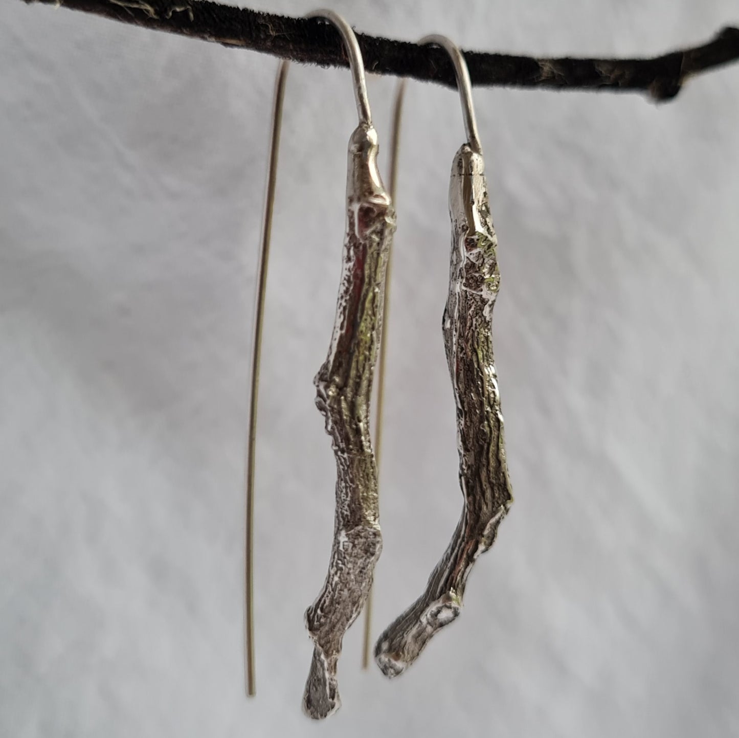 Stick thread earings