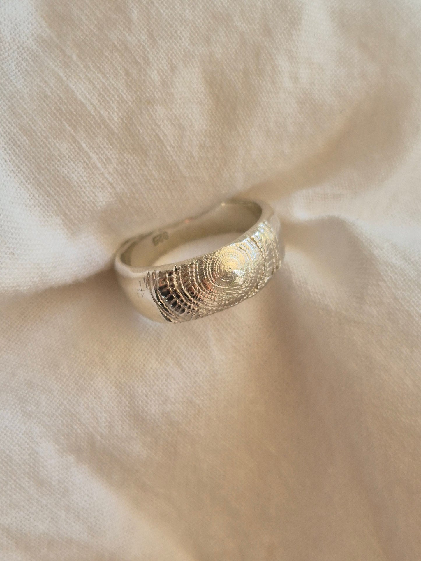 Sundial Impression Sterling Silver Ring Size R1/2