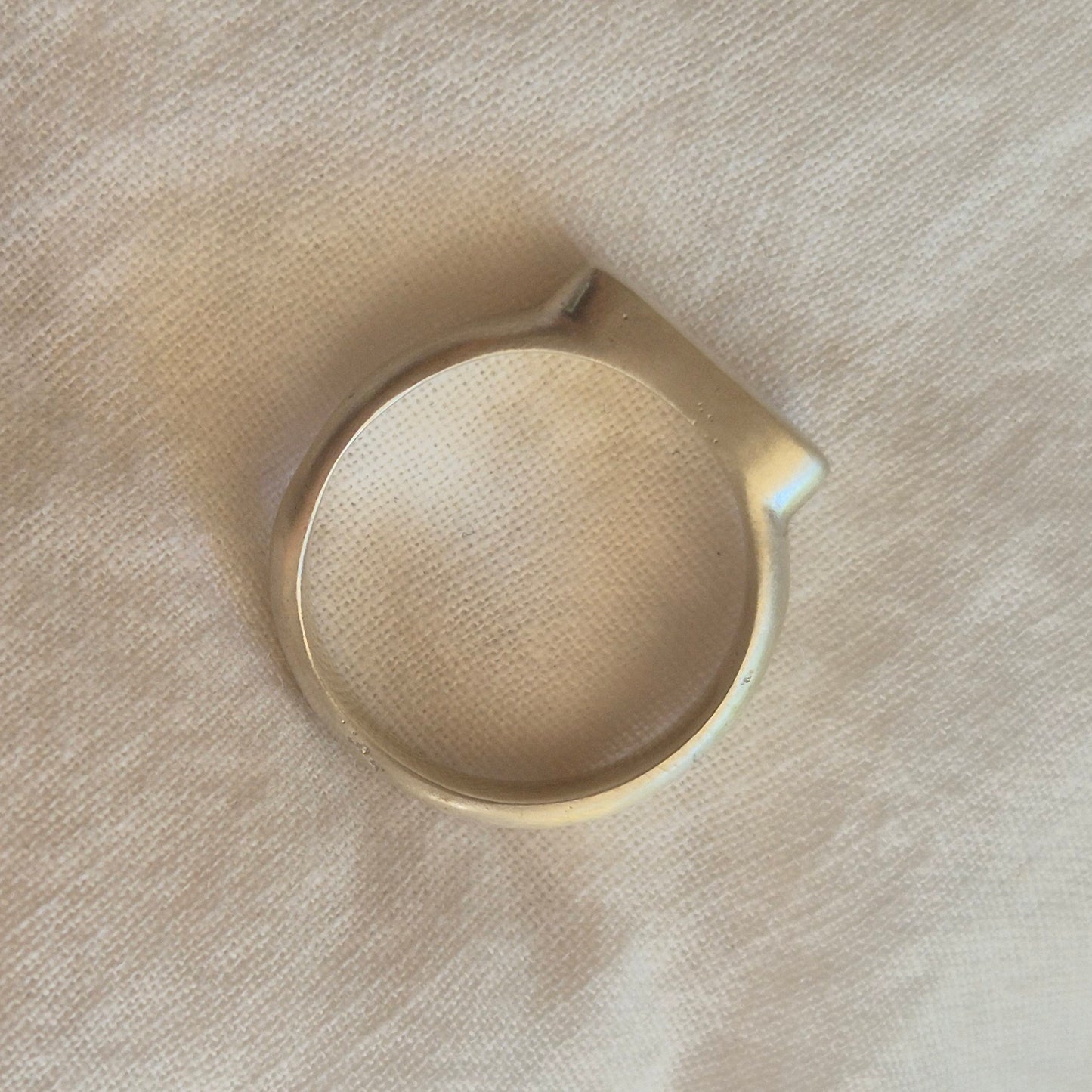 Ocean Relic Signet Ring Matte Size U