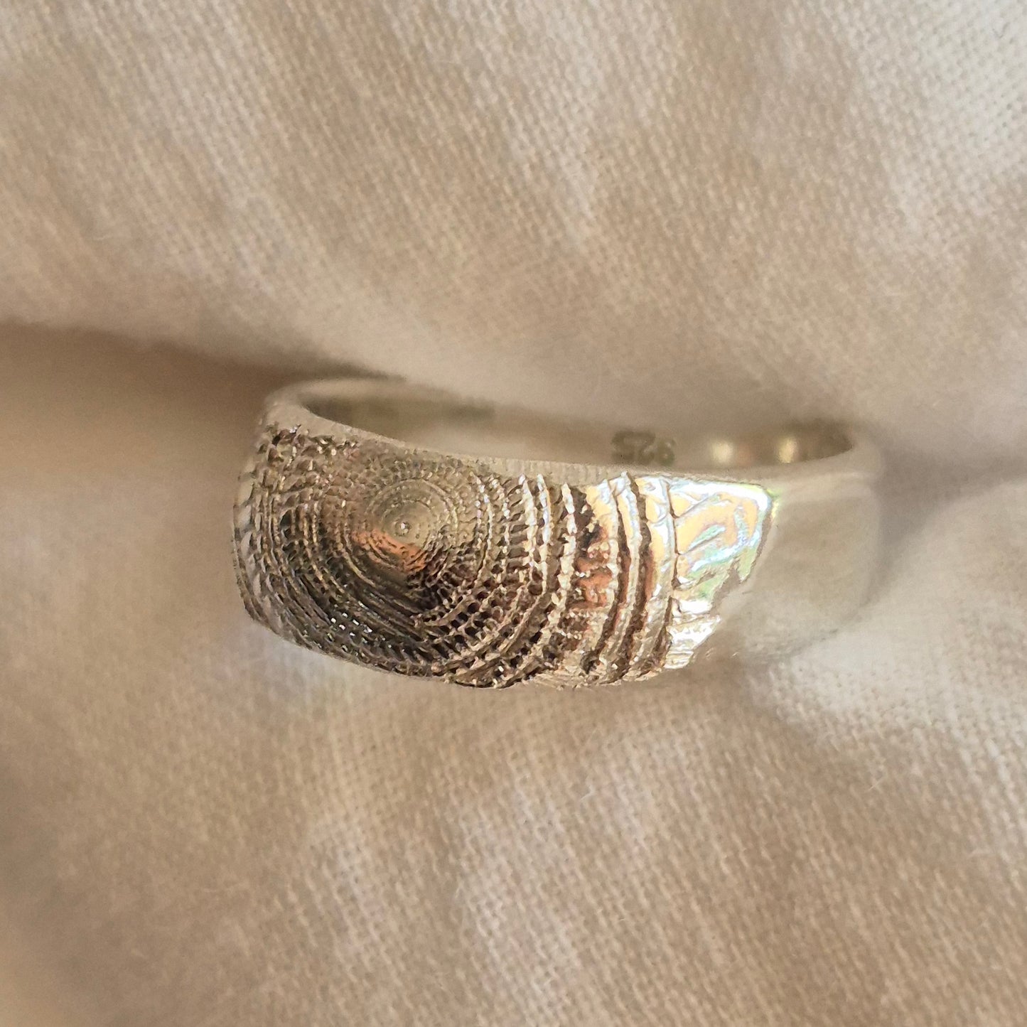 Sundial Impression Sterling Silver Ring Size R1/2